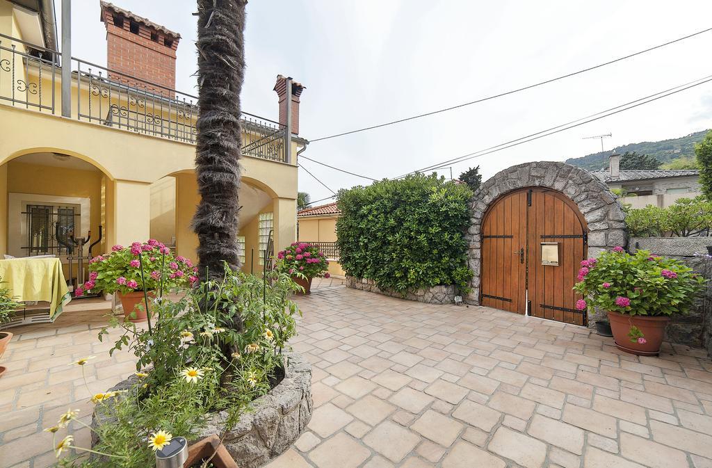 אופטיה Apartments Hortensia מראה חיצוני תמונה