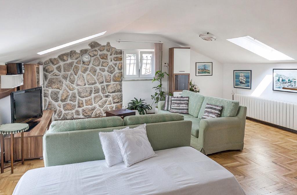 אופטיה Apartments Hortensia מראה חיצוני תמונה