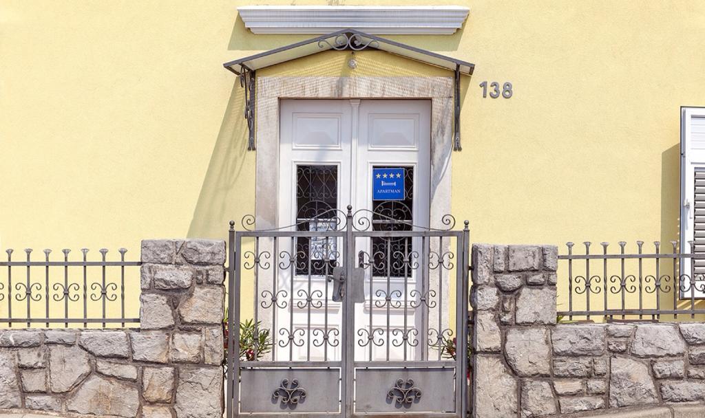 אופטיה Apartments Hortensia מראה חיצוני תמונה