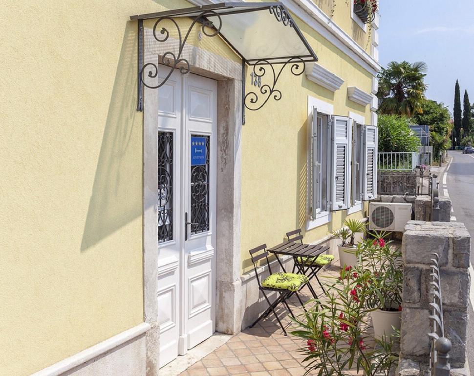 אופטיה Apartments Hortensia מראה חיצוני תמונה